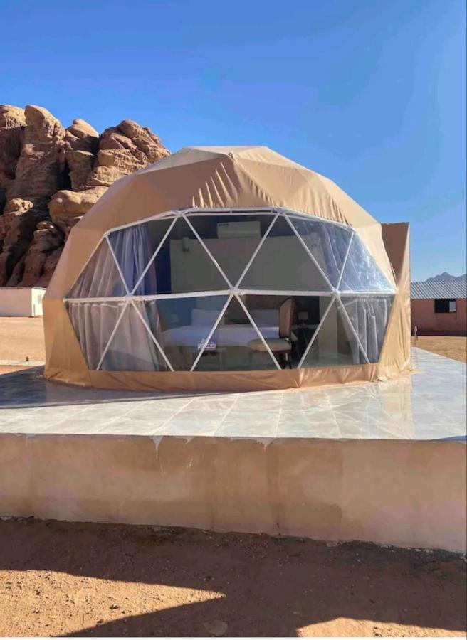 Rum Titanic Wadi Rum Exterior foto
